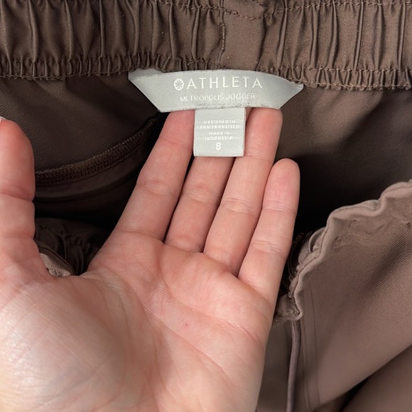 Athleta metropolis jogger - Picture 2 of 2